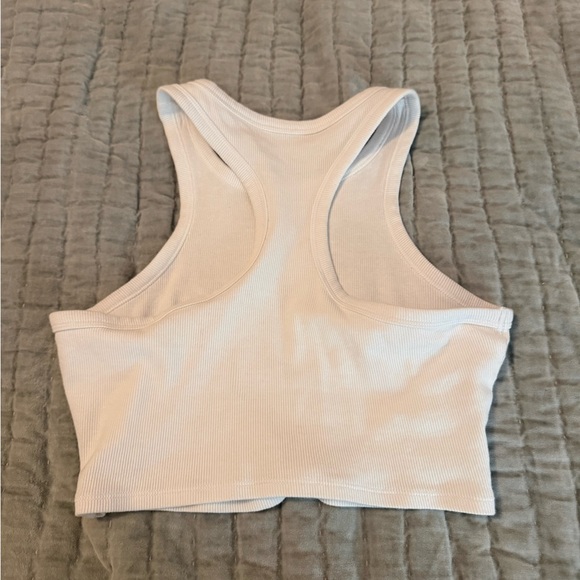 ALO Yoga White Tank Top - Picture 2 of 2